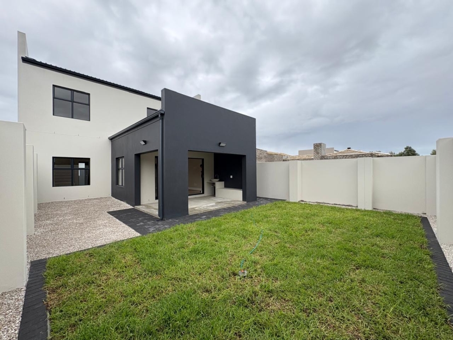 3 Bedroom Property for Sale in Sandown Western Cape